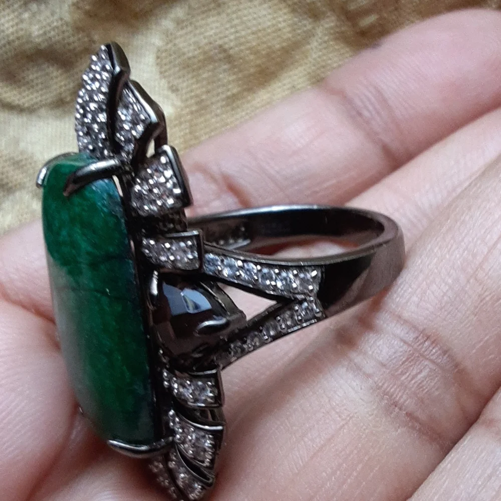 925 Green Corundum (Sapphire), White Zircons & Smoky Quartz. - Picture 8 of 15